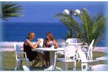Хотел Riace Marina 2